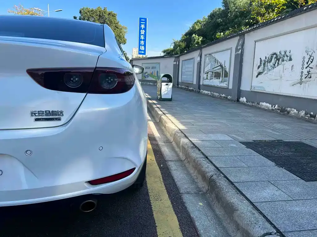 Mazda 3 Axela 2021 из CN, фото 8