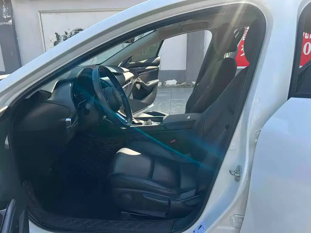 Mazda 3 Axela 2021 из CN, фото 9