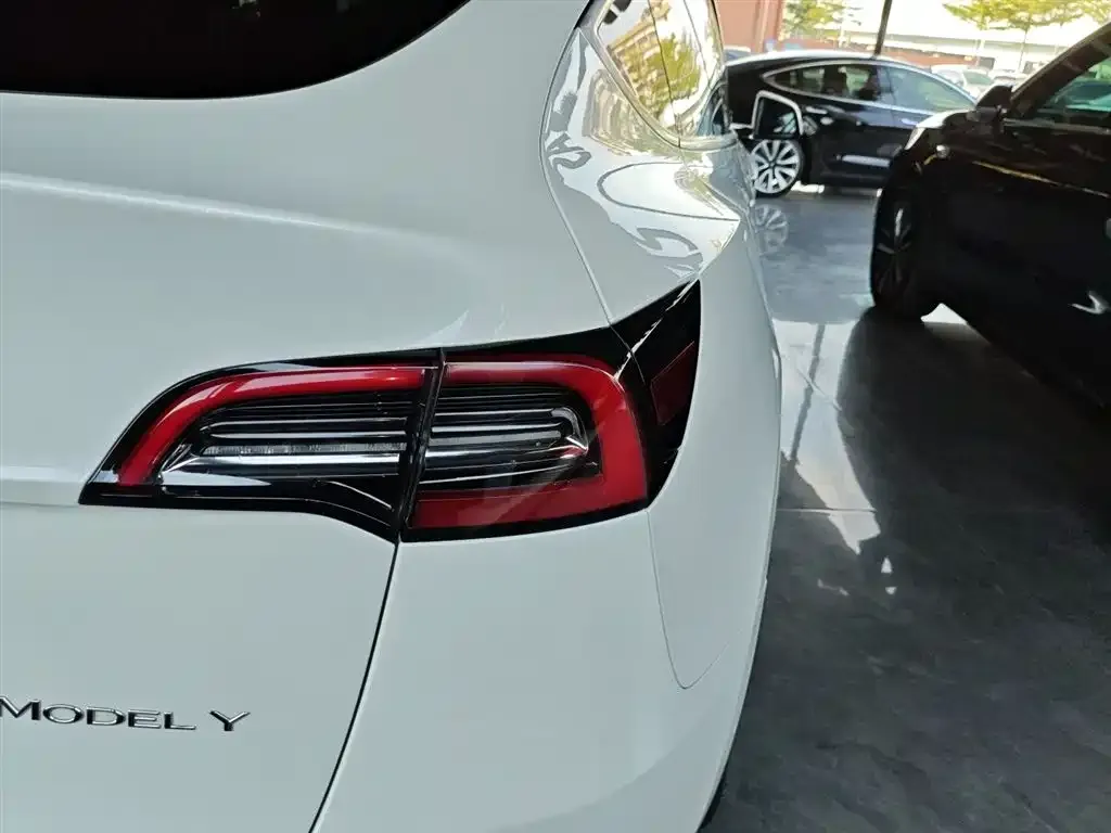 Tesla Model Y 2022 из CN, фото 8