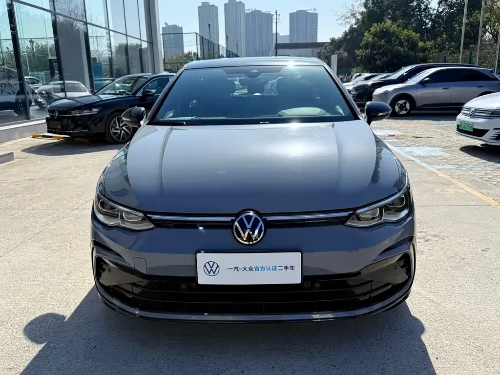 Volkswagen Golf 2021 из CN, фото 1