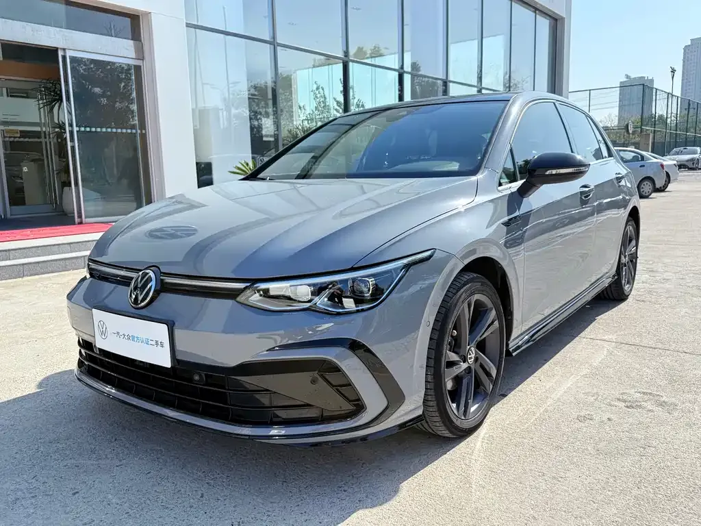 Volkswagen Golf 2021 из CN, фото 2