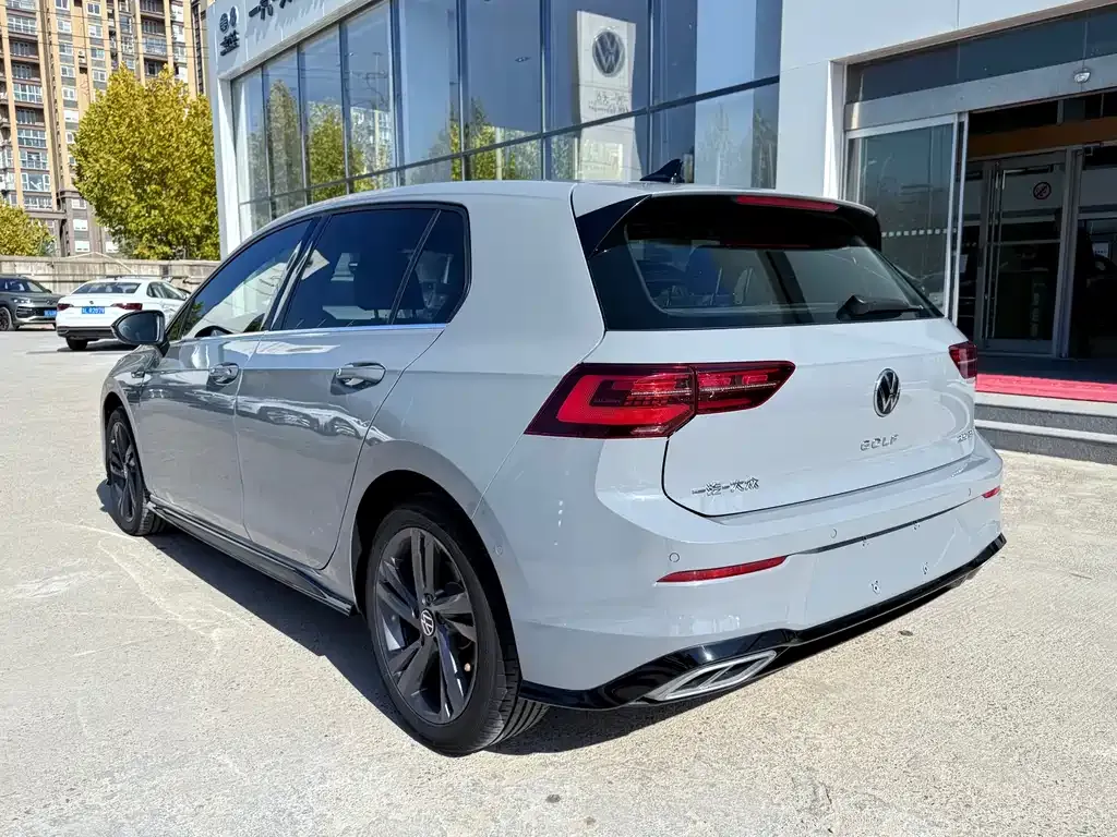 Volkswagen Golf 2021 из CN, фото 8