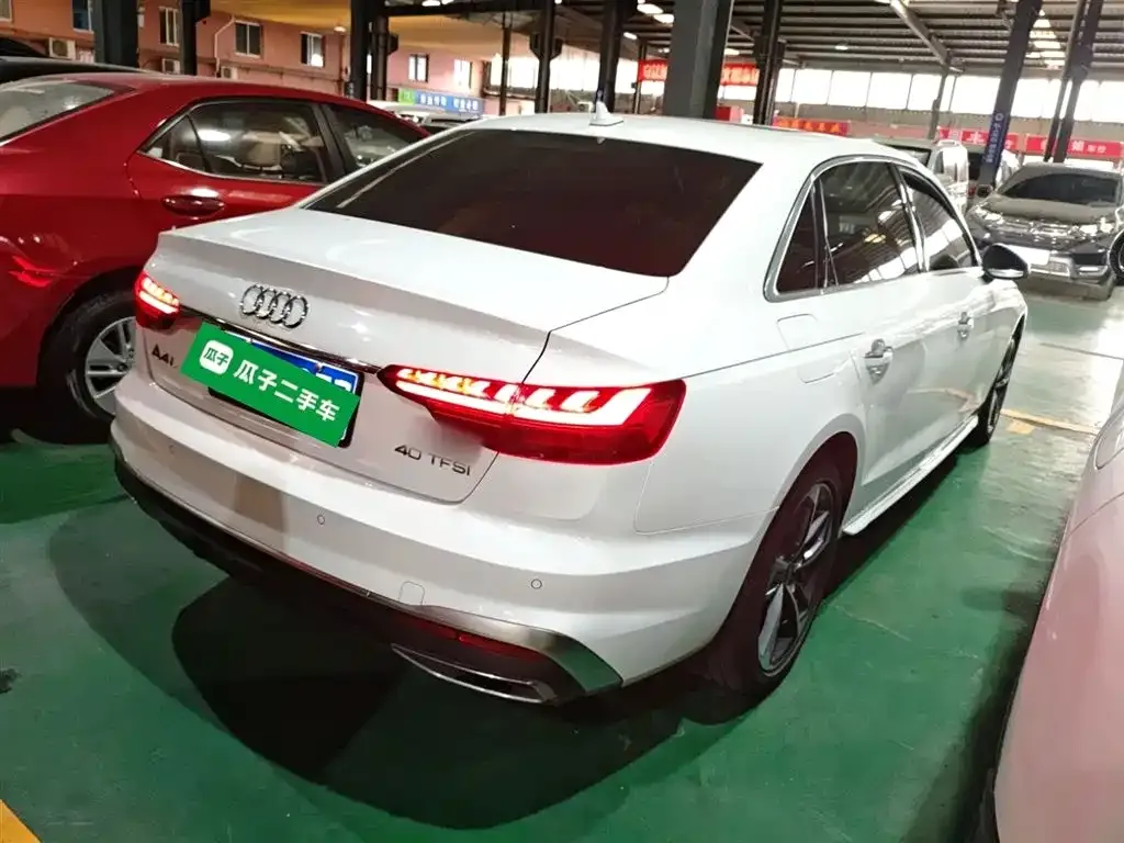 Audi A4L 2022 из CN, фото 7