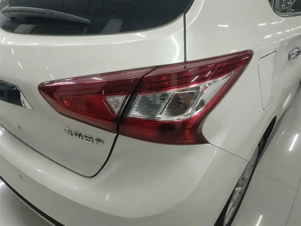 Nissan Tiida 2024 из CN, фото 8