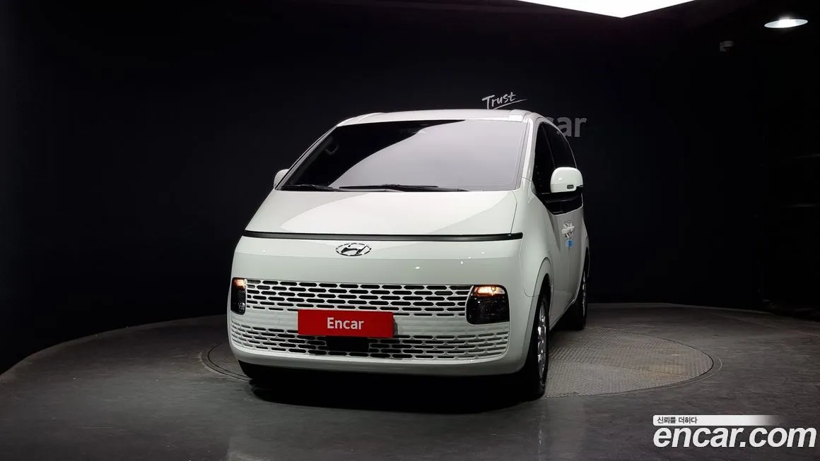 Hyundai Staria — фото 3