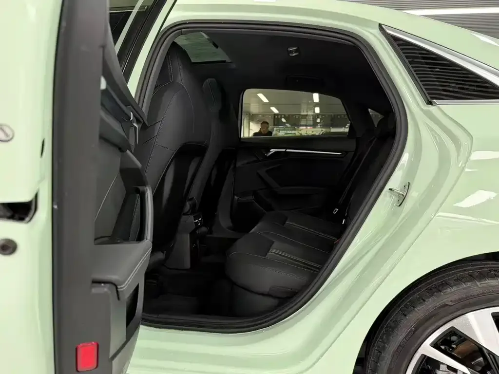 Audi A3 2022 из CN, фото 6