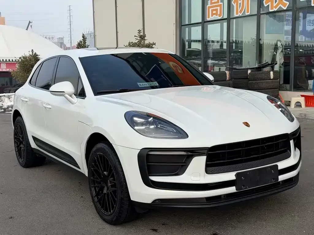 Porsche Macan — фото 1