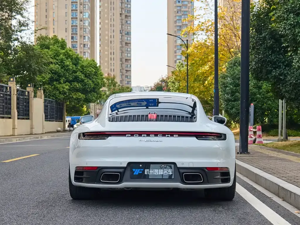 Porsche 911 2025 из CN, фото 8