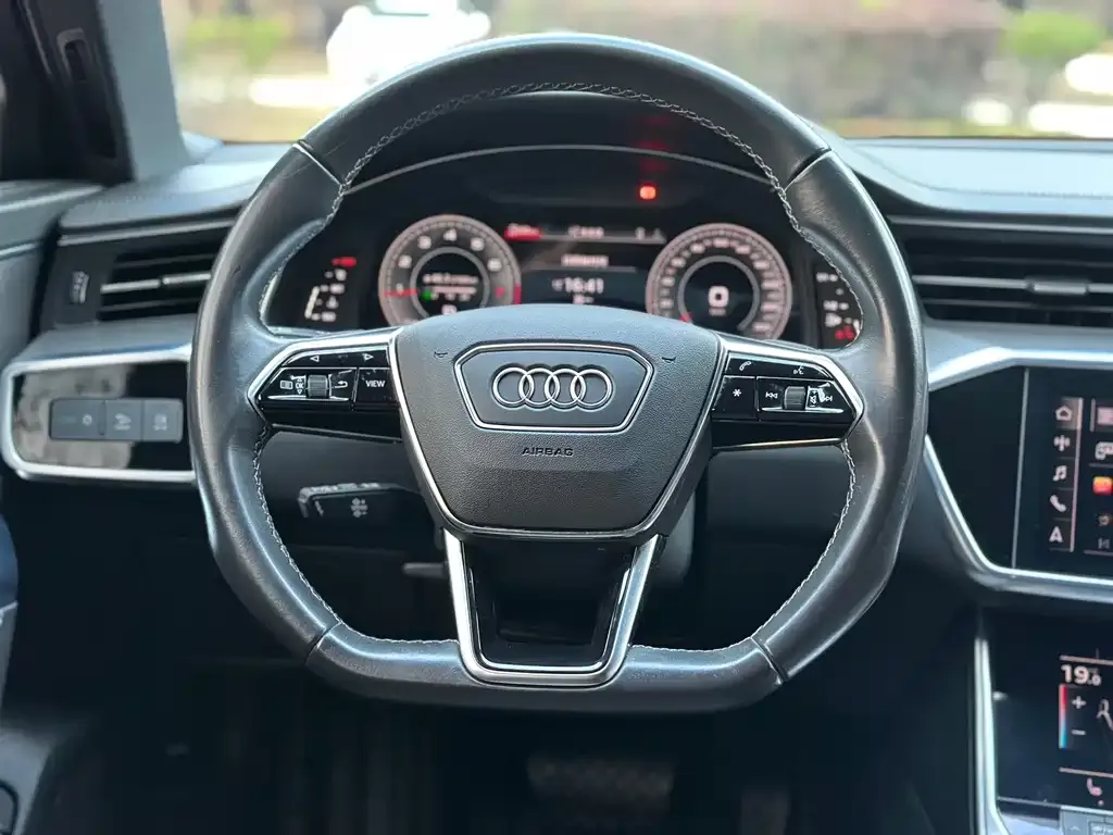 Audi A6L 2022 из CN, фото 5