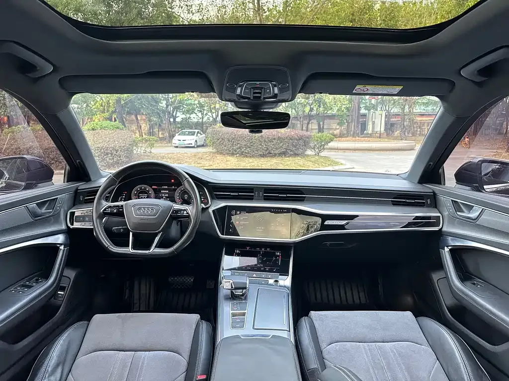 Audi A6L 2022 из CN, фото 6
