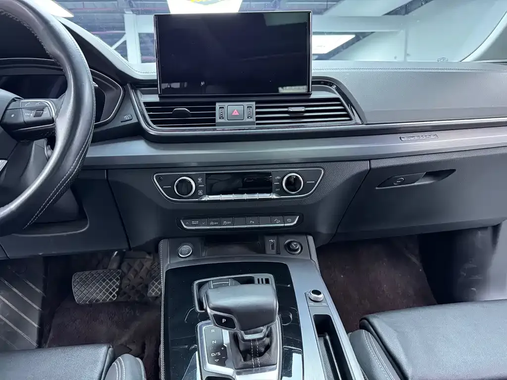 Audi Q5L 2022 из CN, фото 10