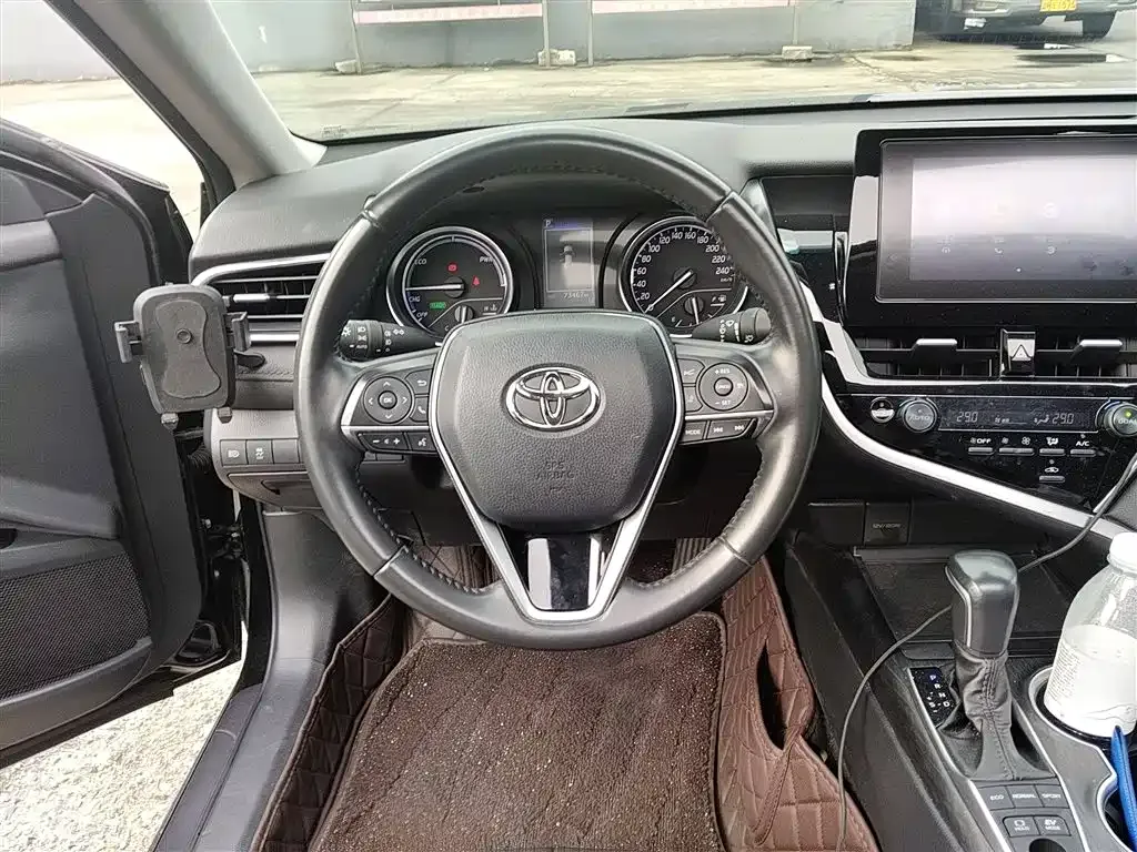 Toyota Camry 2023 из CN, фото 3