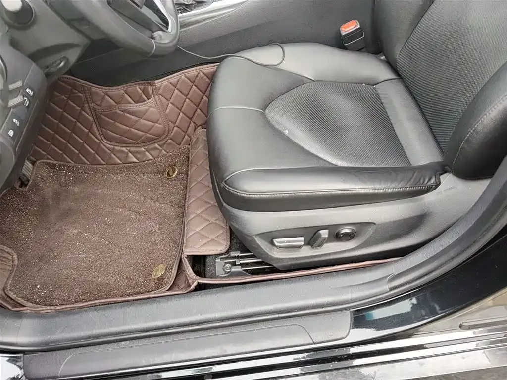 Toyota Camry 2023 из CN, фото 8