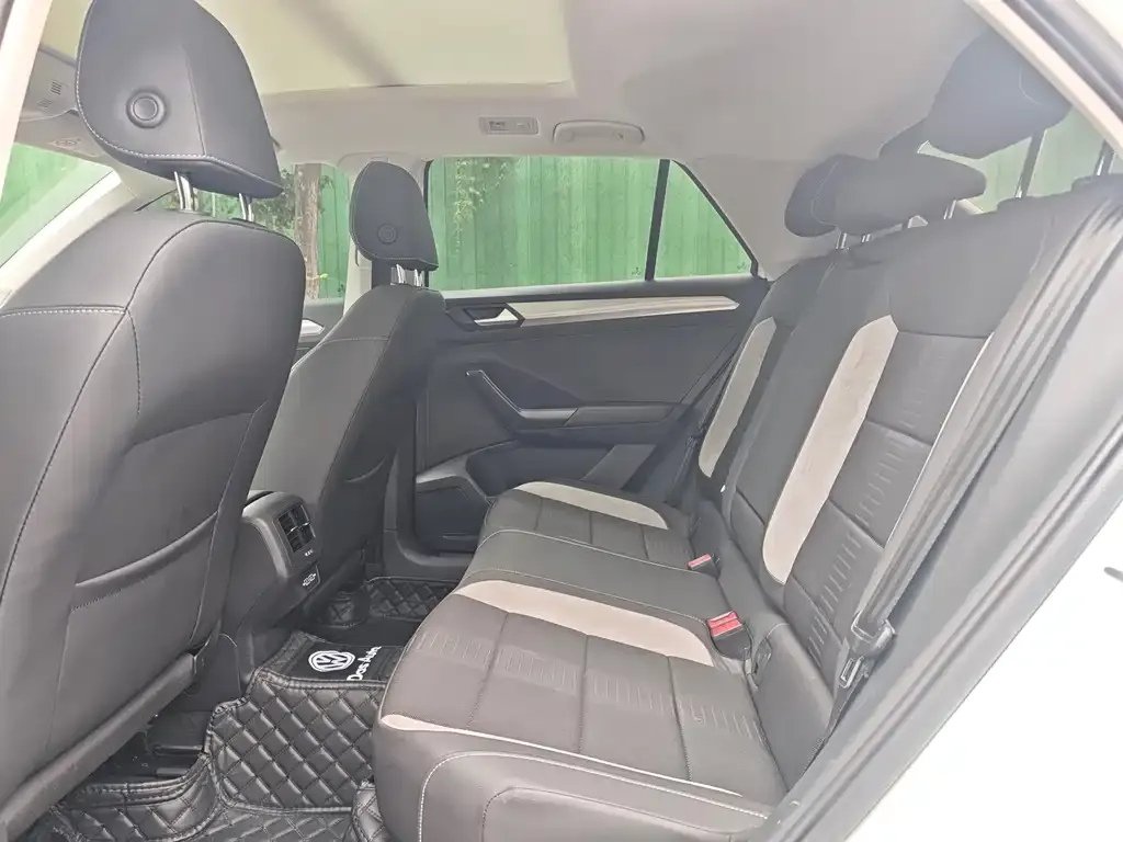 Volkswagen T-Roc 2022 из CN, фото 6