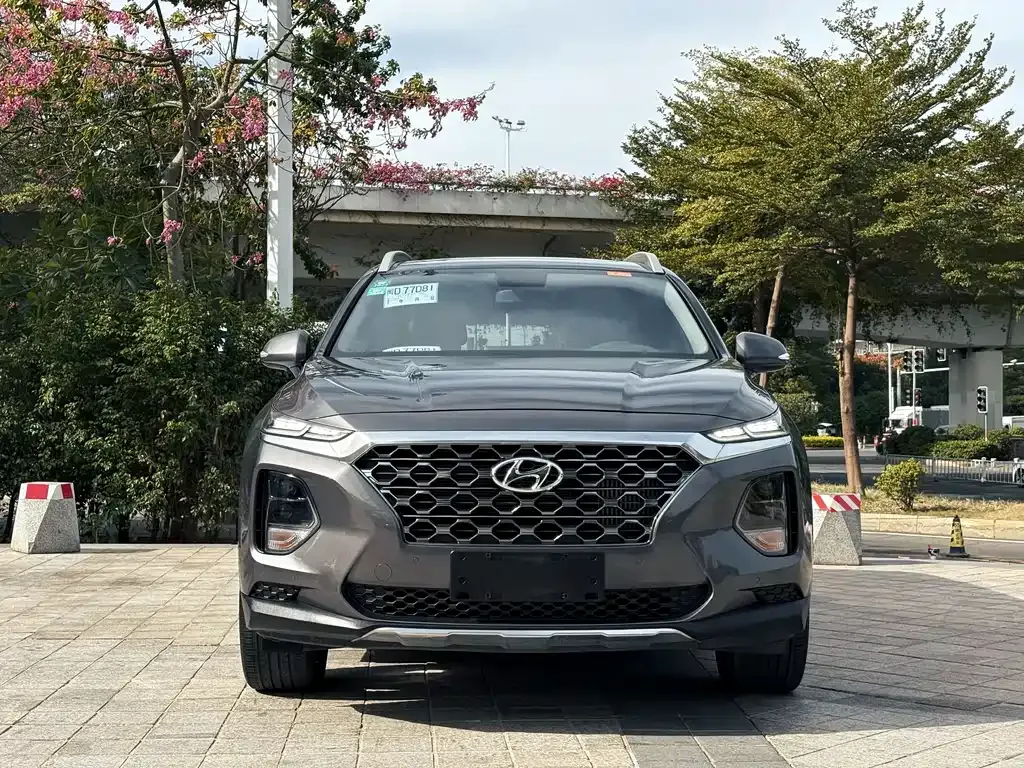 Hyundai Santa Fe 2022 из CN, фото 2