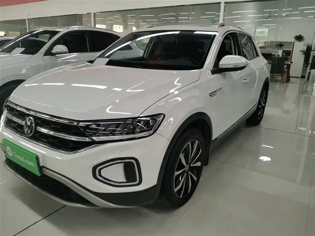 Volkswagen T-Roc 2023 из CN, фото 2