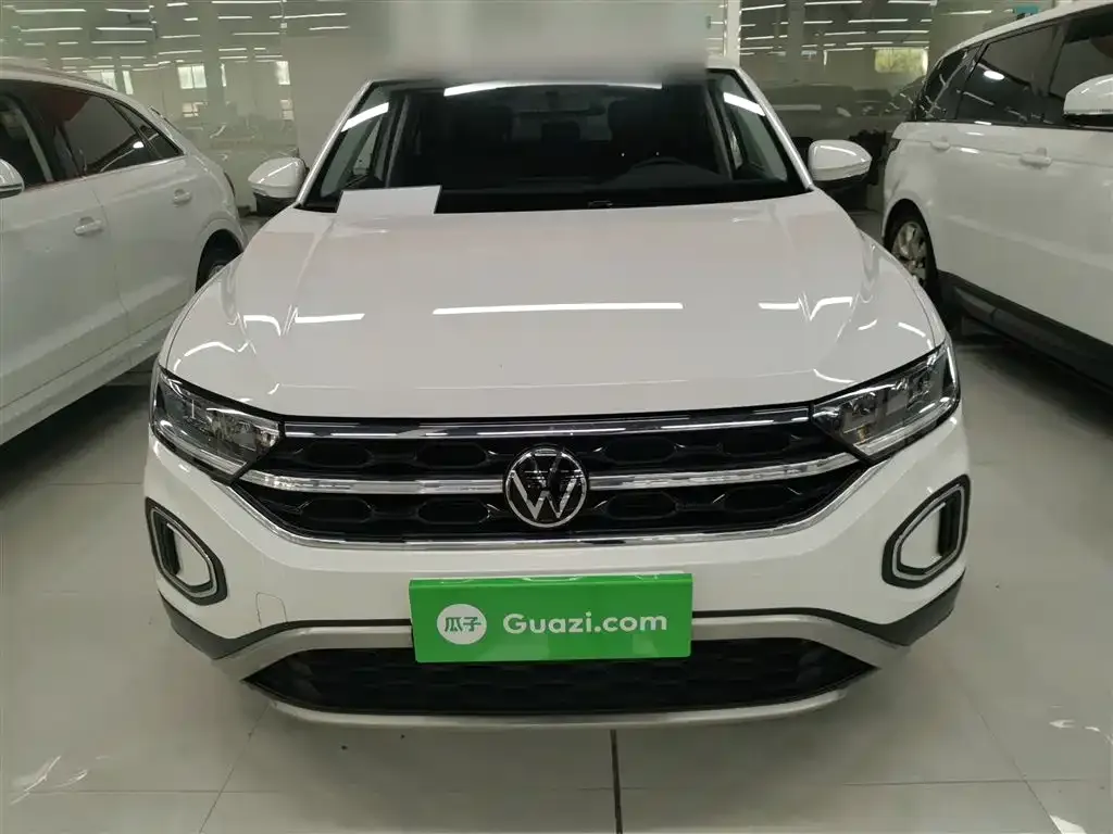Volkswagen T-Roc 2023 из CN, фото 3