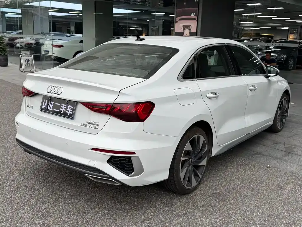 Audi A3 2023 из CN, фото 7