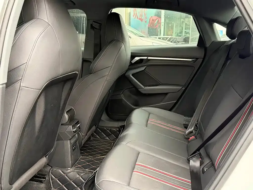 Audi A3 2023 из CN, фото 9