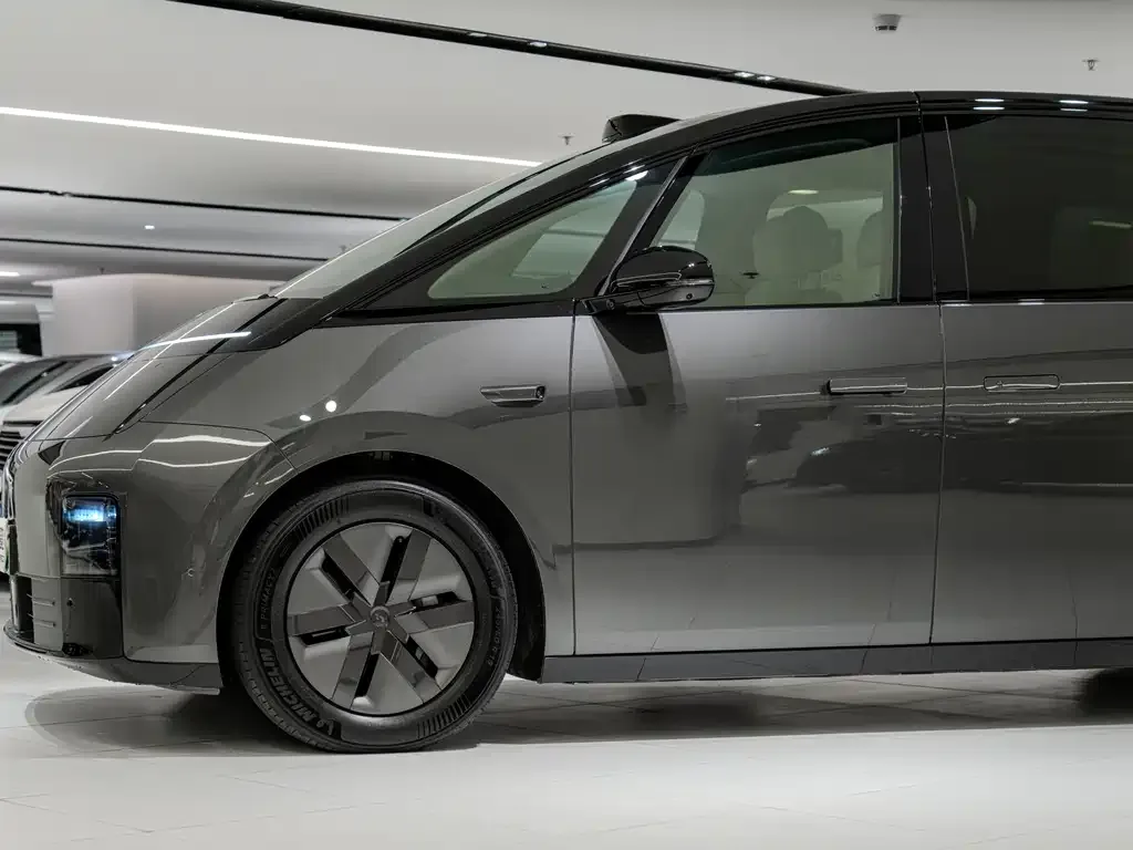 Li Auto MEGA 2024 из CN, фото 2