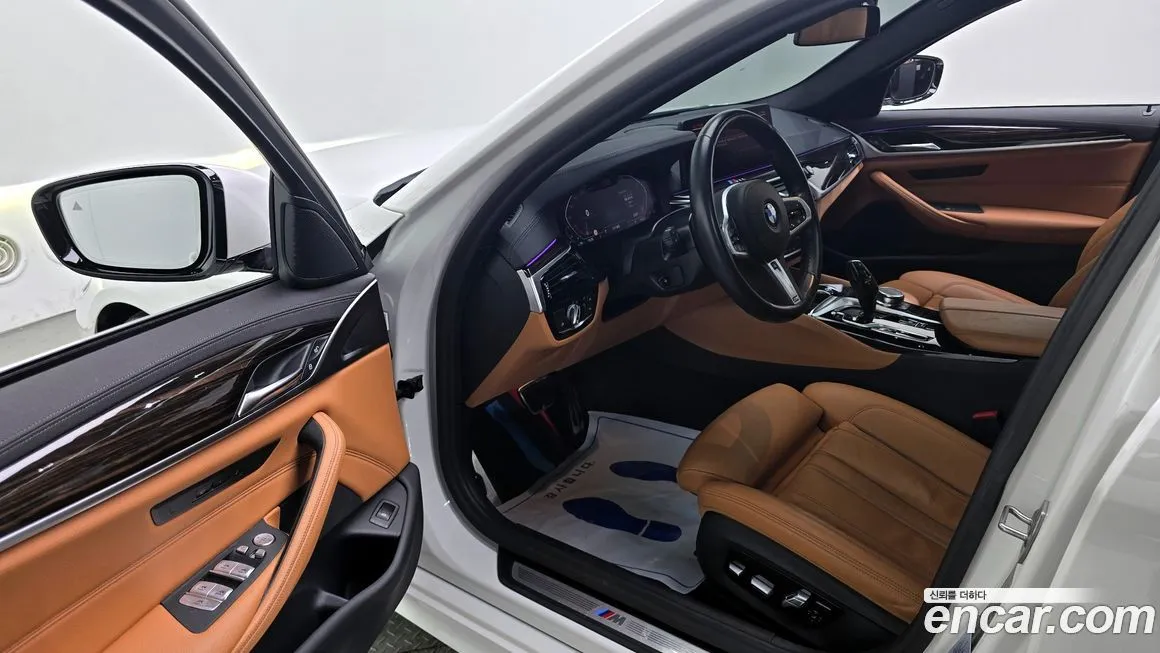BMW 5-Series 2021 из KR, фото 10