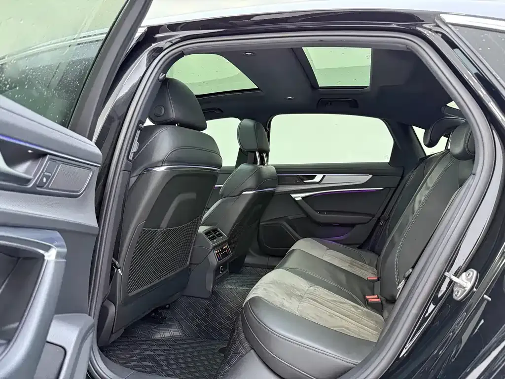 Audi A6L 2022 из CN, фото 8