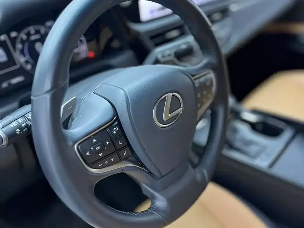 Lexus ES 2024 из CN, фото 9