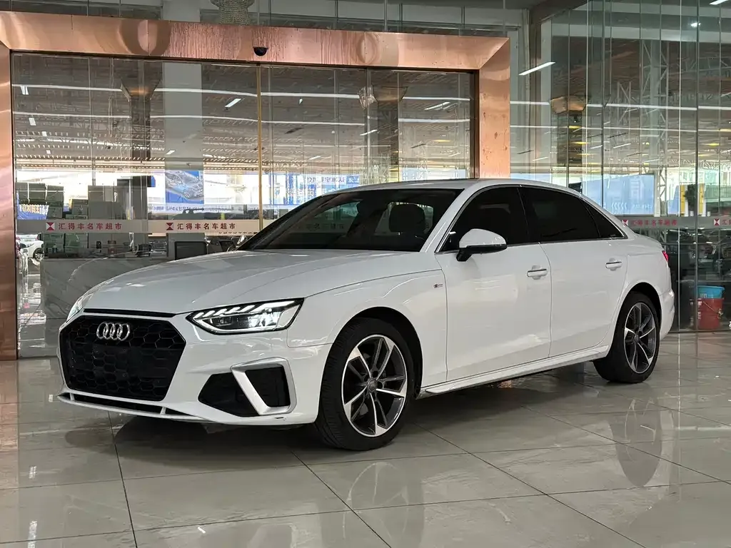 Audi A4L 2021 из CN, фото 1