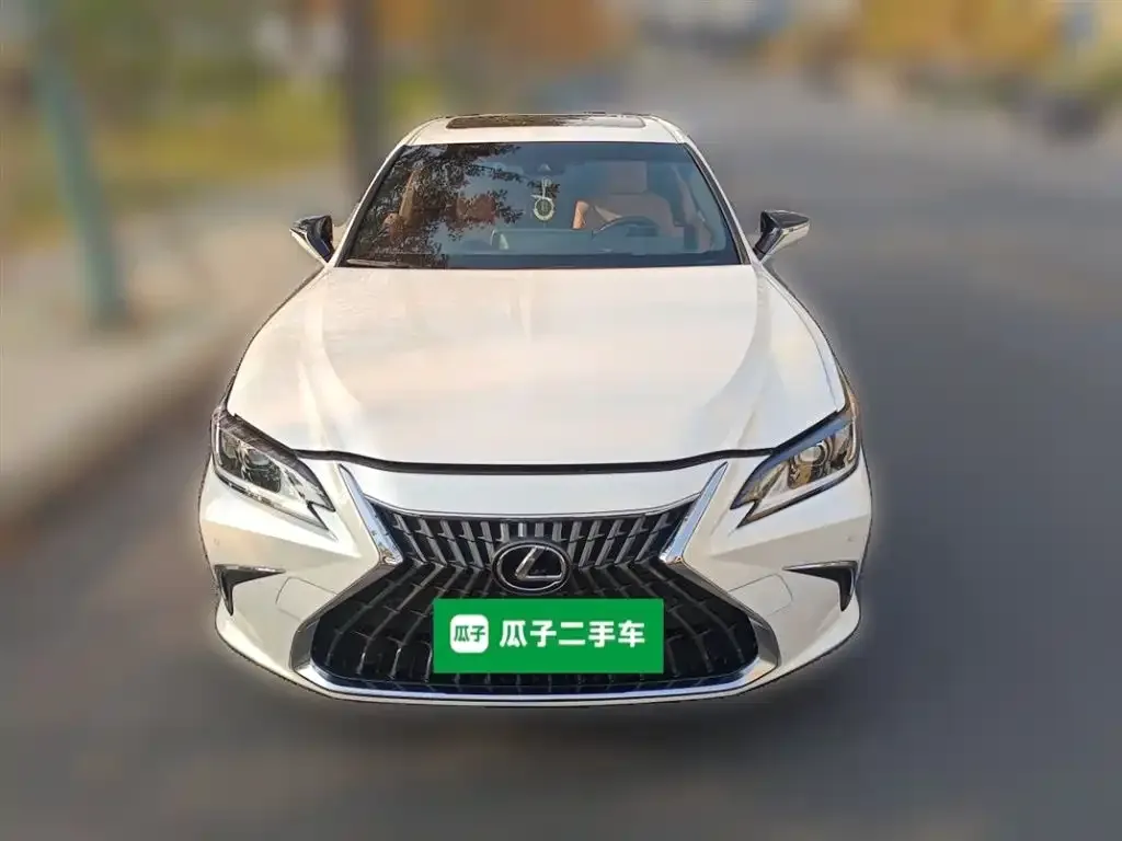 Lexus ES 2023 из CN, фото 3