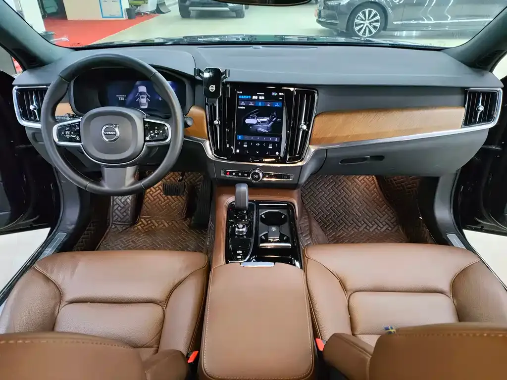 Volvo S90 PHEV 2023 из CN, фото 9
