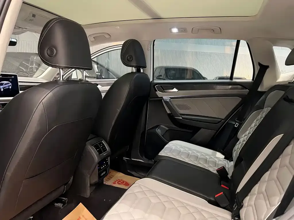 Volkswagen Tayron 2023 из CN, фото 6