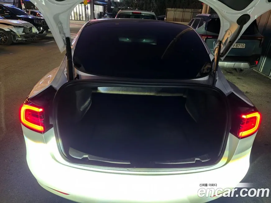 Tesla Model 3 2022 из KR, фото 3