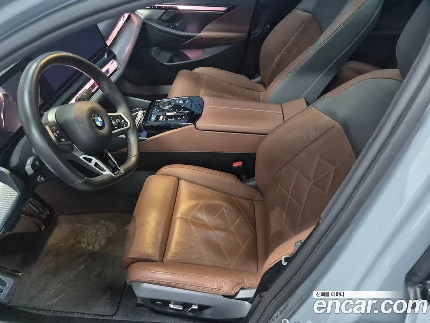 BMW 5-Series 2024 из KR, фото 9