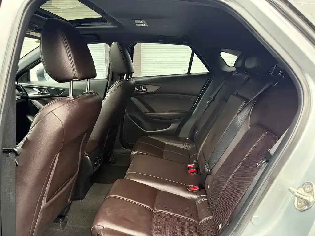 Mazda CX-4 2021 из CN, фото 6