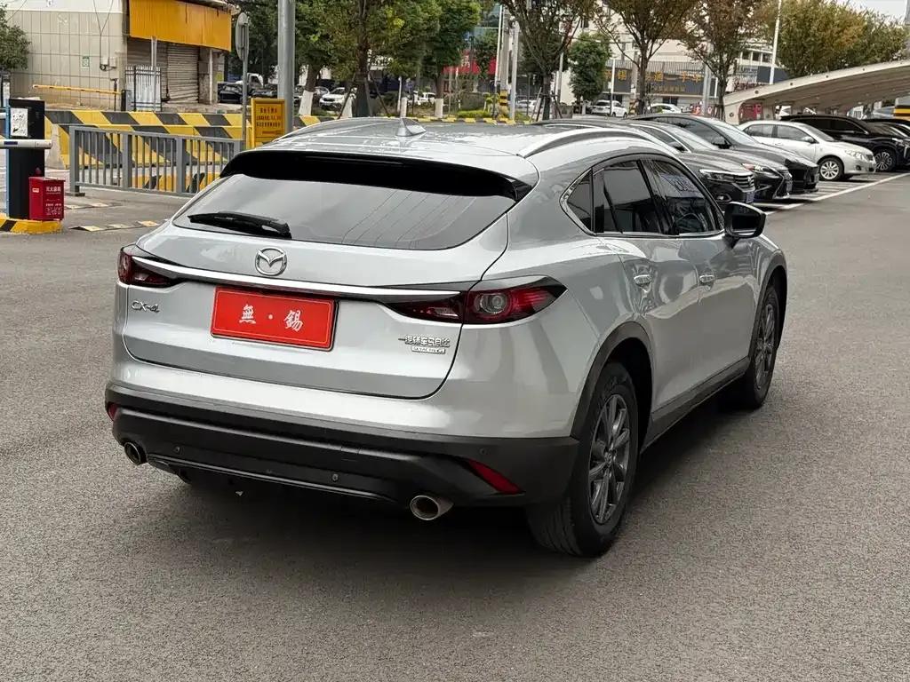 Mazda CX-4 2021 из CN, фото 7