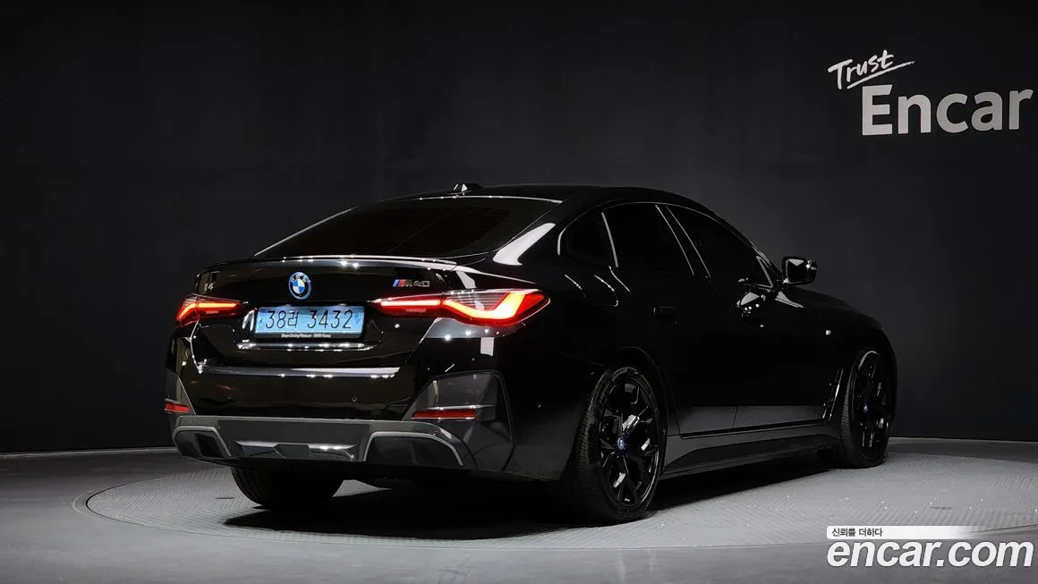 BMW i4 2023 из KR, фото 2