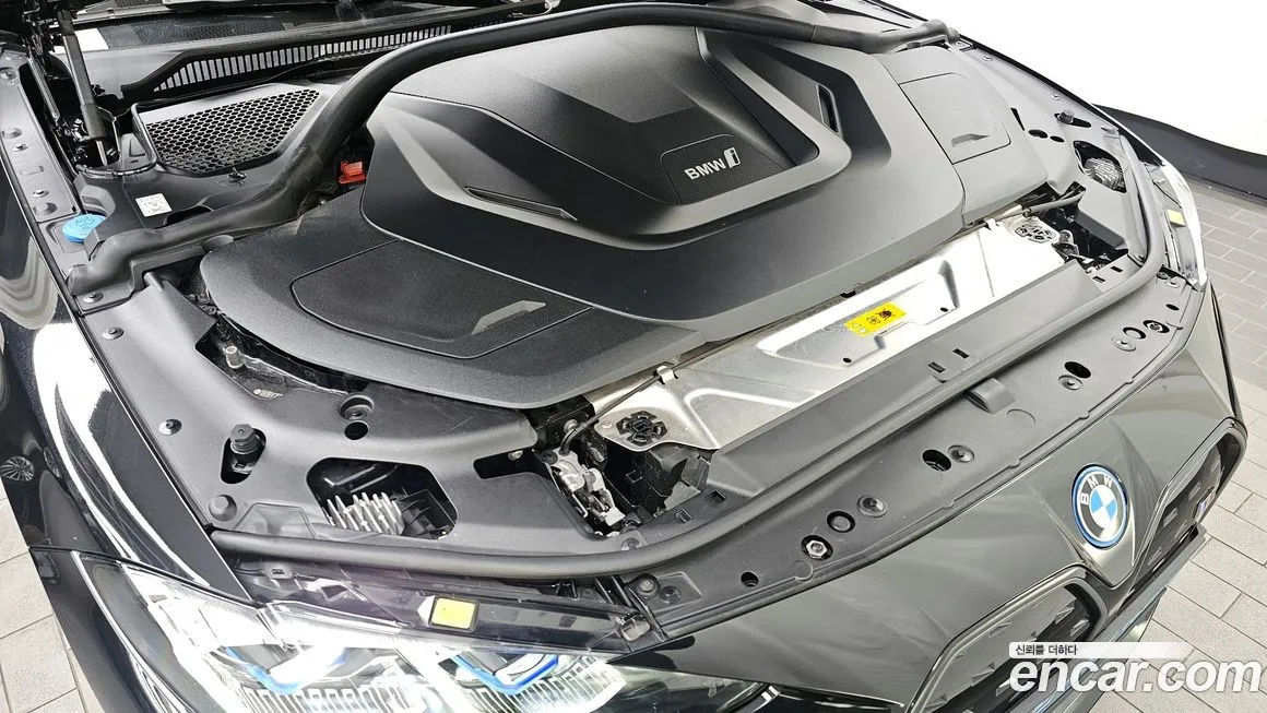 BMW i4 2023 из KR, фото 6