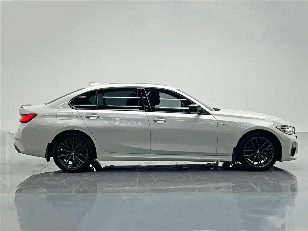 BMW 3 Series 2021 из CN, фото 7