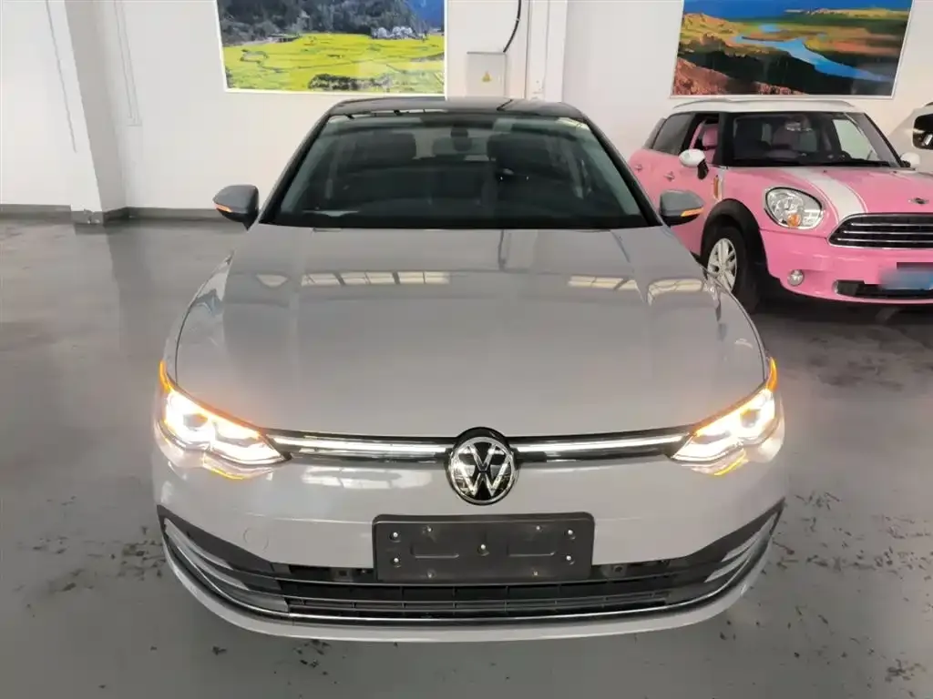 Volkswagen Golf 2023 из CN, фото 3