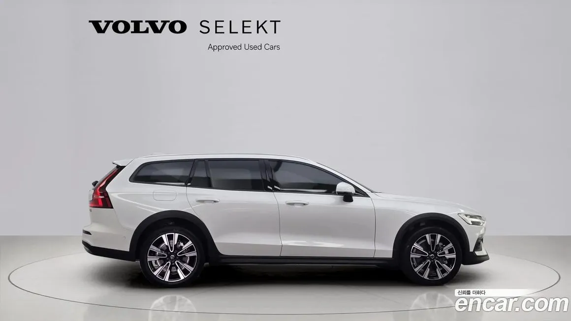 Volvo V60 2025 из KR, фото 3