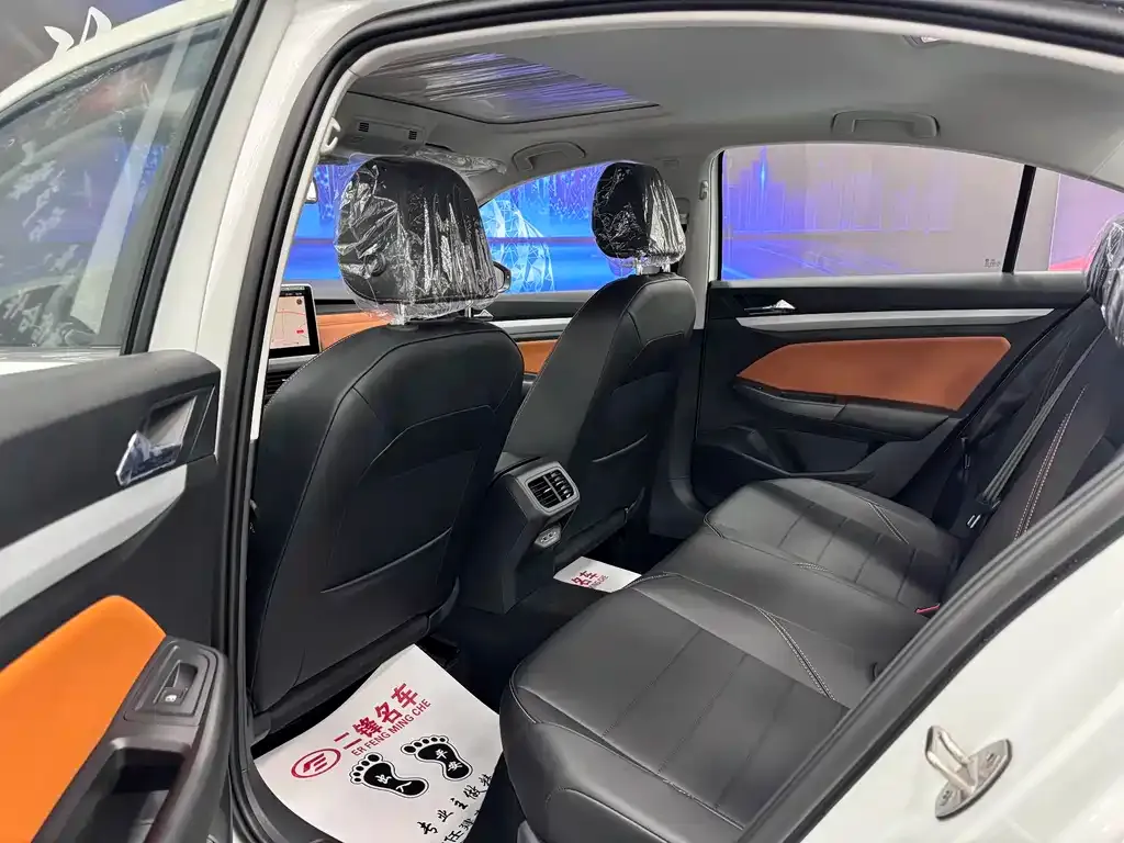 Volkswagen Bora 2025 из CN, фото 8