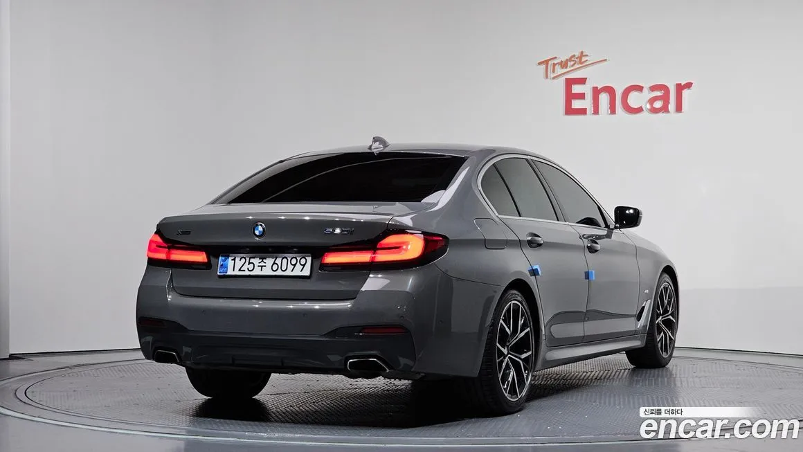 BMW 5-Series 2021 из KR, фото 2