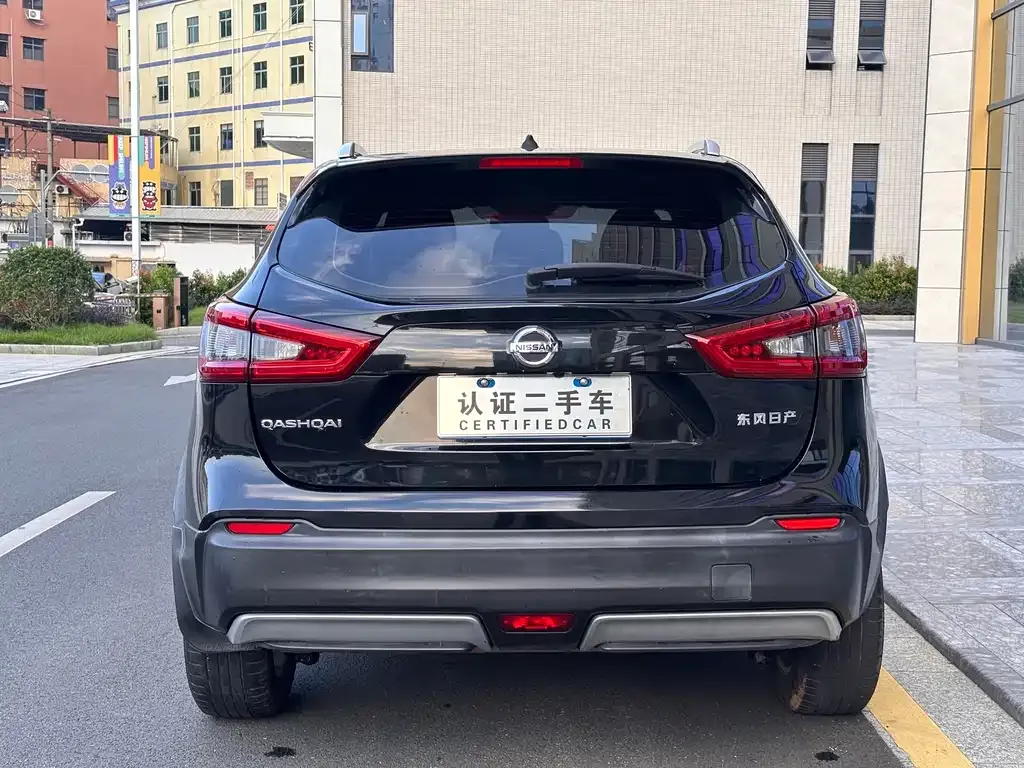 Nissan Qashqai — фото 9
