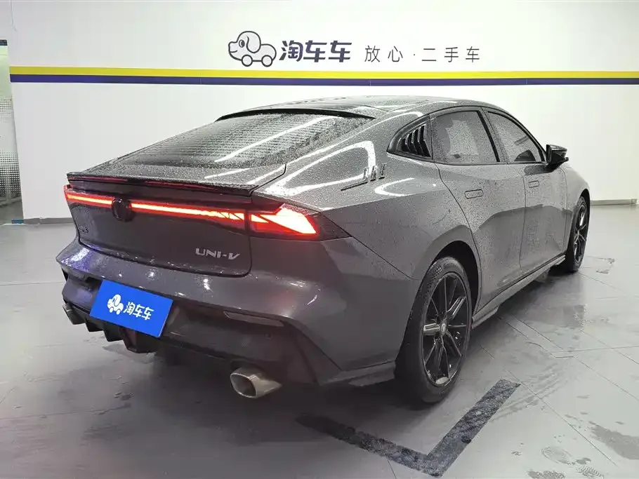 Changan UNI-V 2023 из CN, фото 3