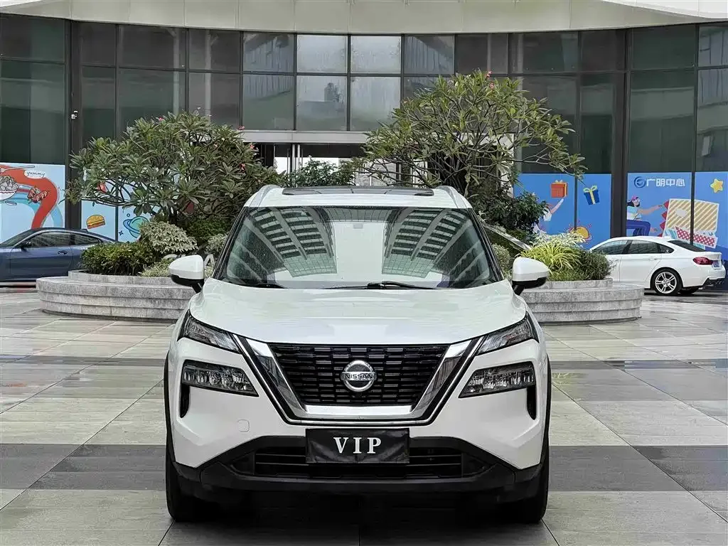 Nissan X-Trail 2022 из CN, фото 2