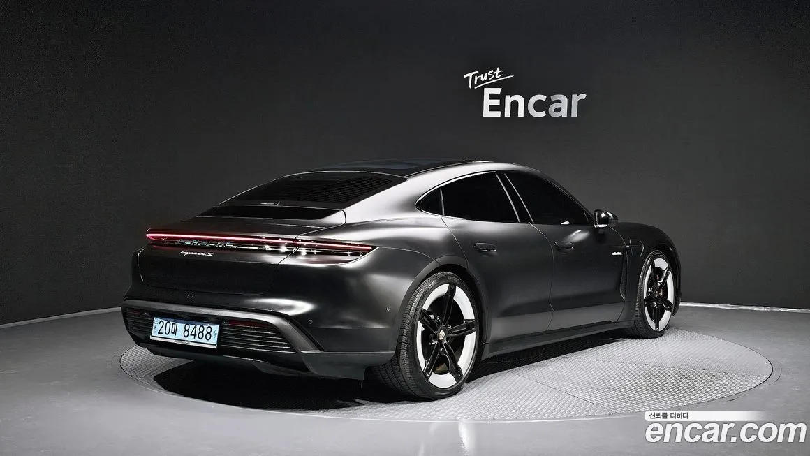 Porsche Taycan 2025 из KR, фото 2