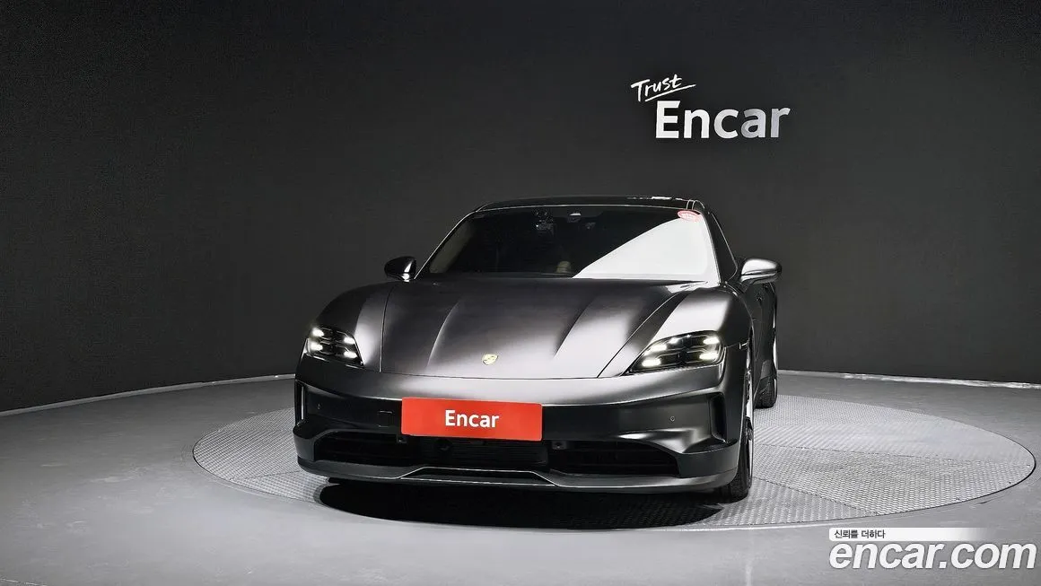 Porsche Taycan 2025 из KR, фото 3