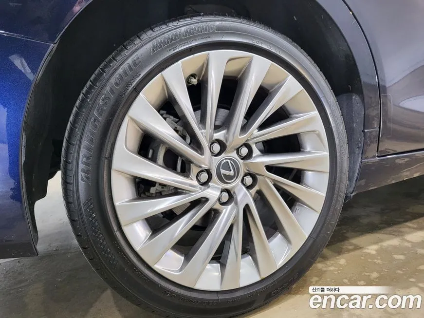 Lexus ES 2023 из KR, фото 5