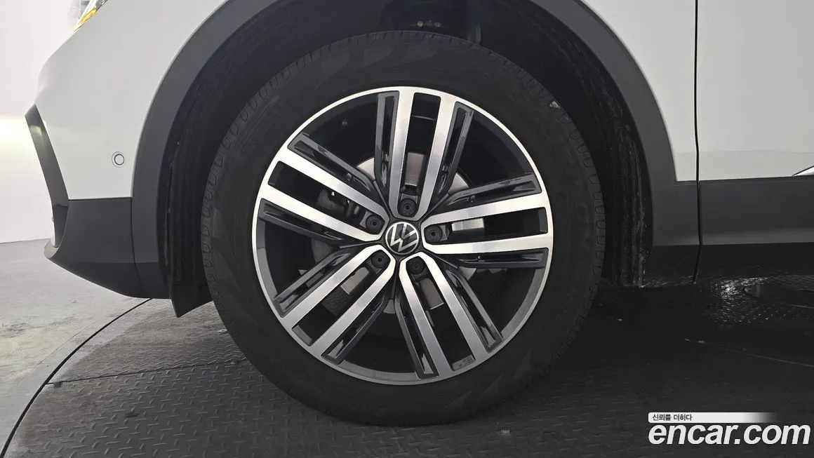 Volkswagen Tiguan 2021 из KR, фото 5
