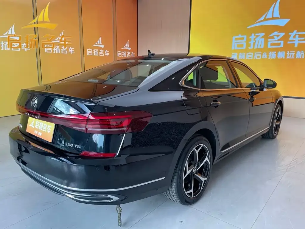 Volkswagen Passat 2024 из CN, фото 5